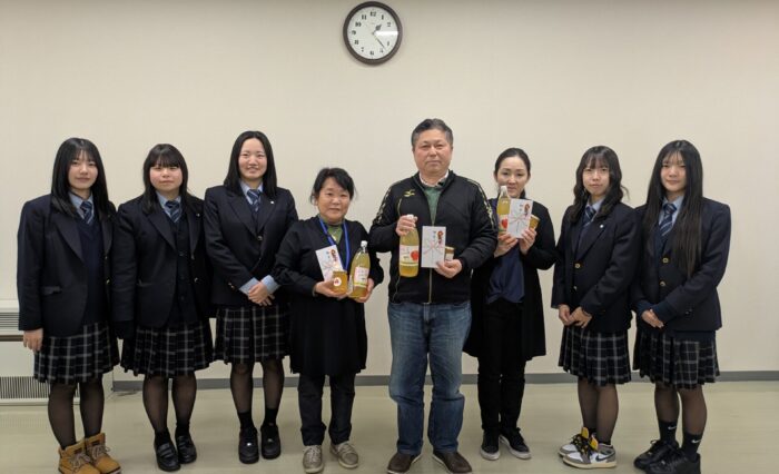 寄付贈呈 (0) 寄付贈呈 (0)